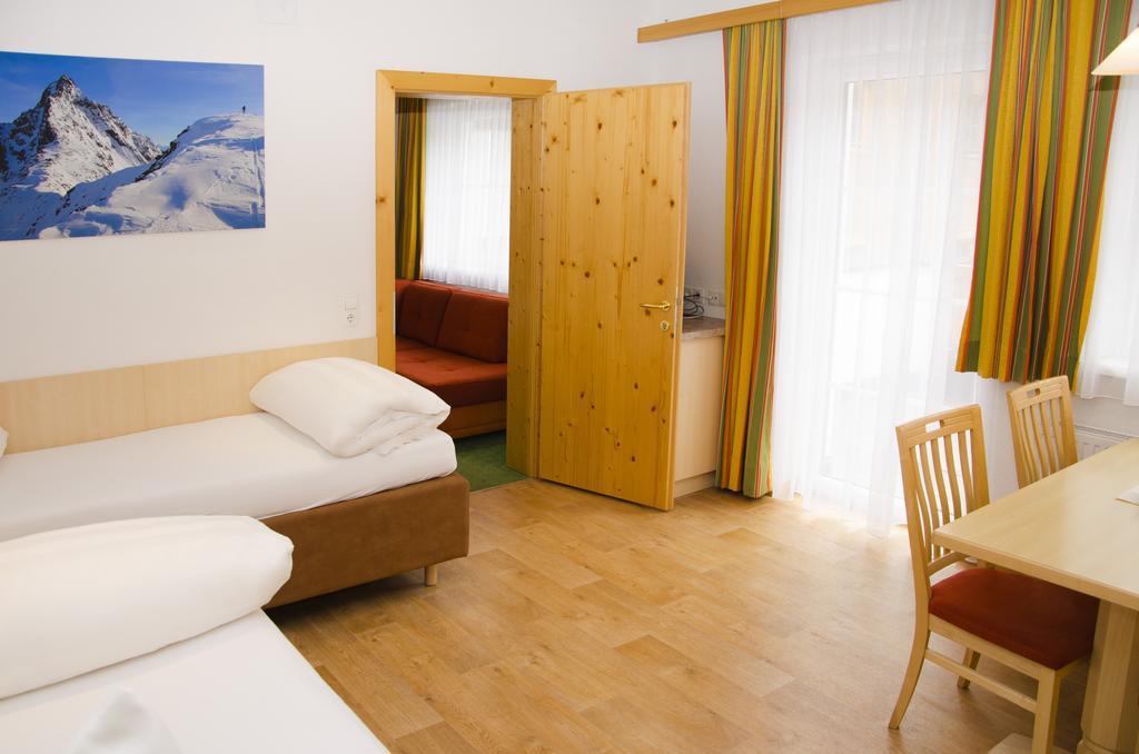 Hotel Garni Alpenblick อิสชเกิล ภายนอก รูปภาพ