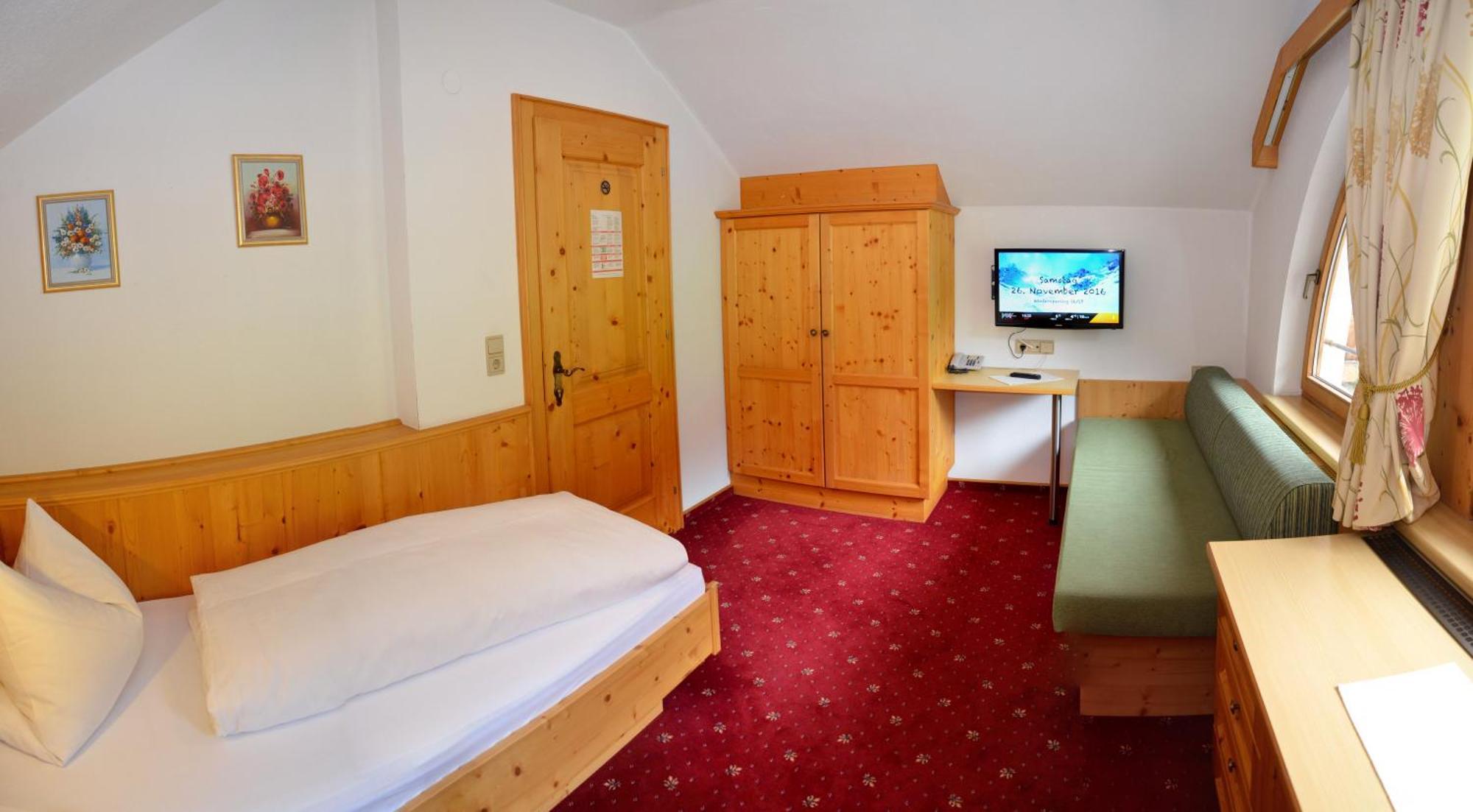 Hotel Garni Alpenblick อิสชเกิล ภายนอก รูปภาพ