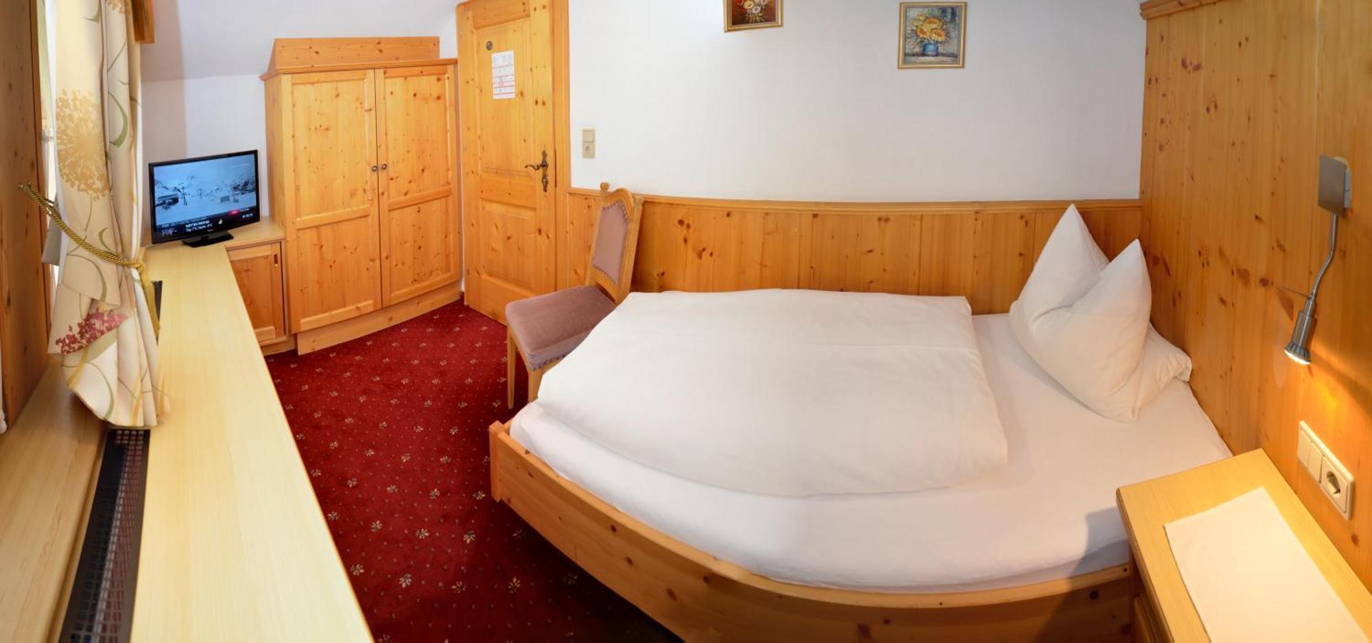 Hotel Garni Alpenblick อิสชเกิล ภายนอก รูปภาพ